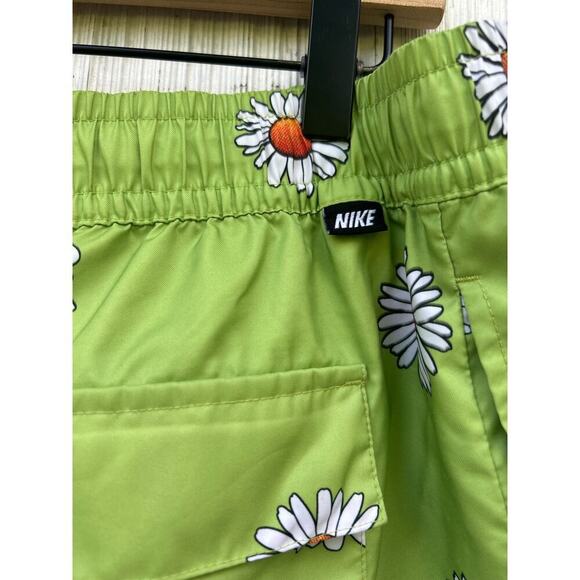 Nike Mens SPE+ AOP Flow Short DP Floral Vivid Green White Drawstring Size M - Picture 7 of 9